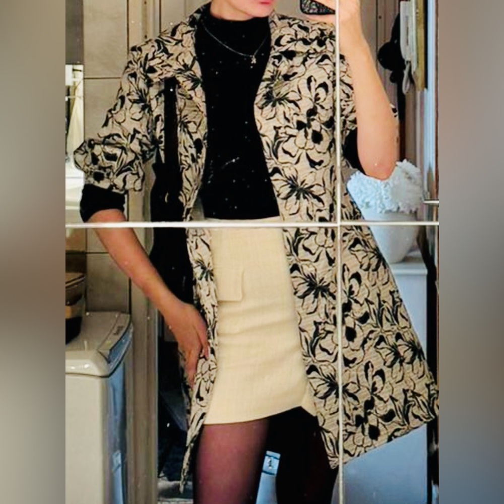 Jones New York Floral Black and Cream Blazer Size US6